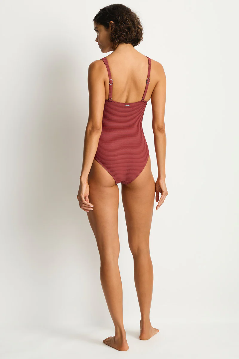 Spinnaker Panel Line One Piece - Image 4