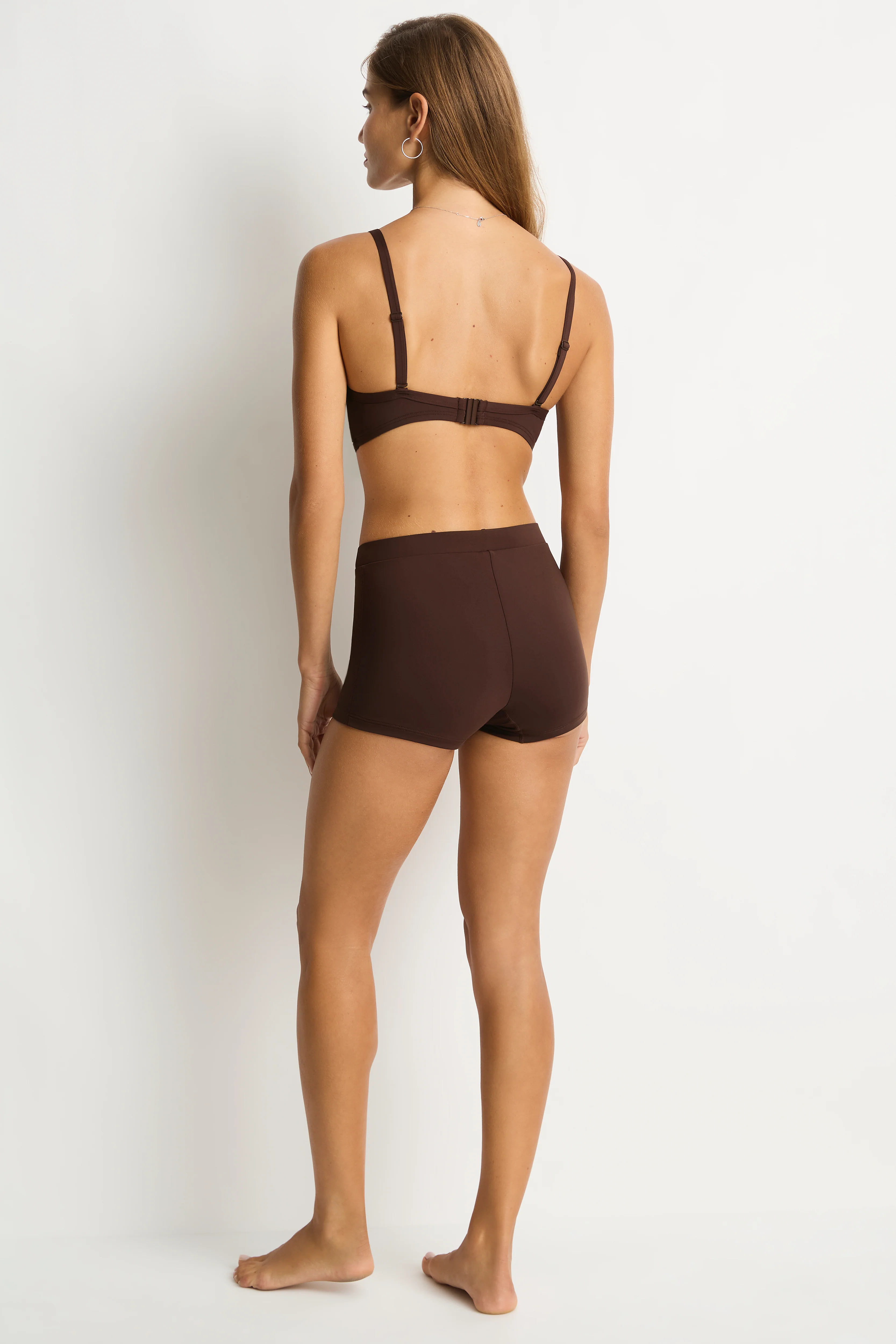 Essentials Edit Cross Front Moulded Cup Bra - Image 5