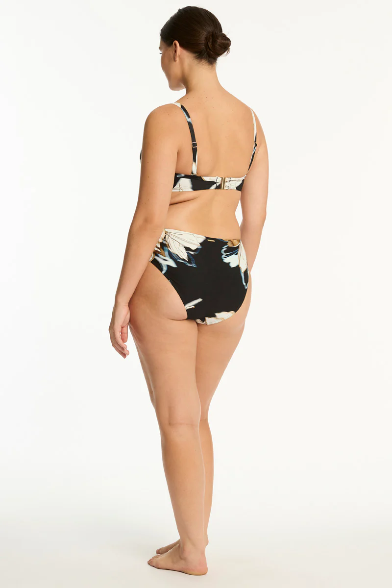 La Luna Cross Front Moulded Cup Bra - Image 4